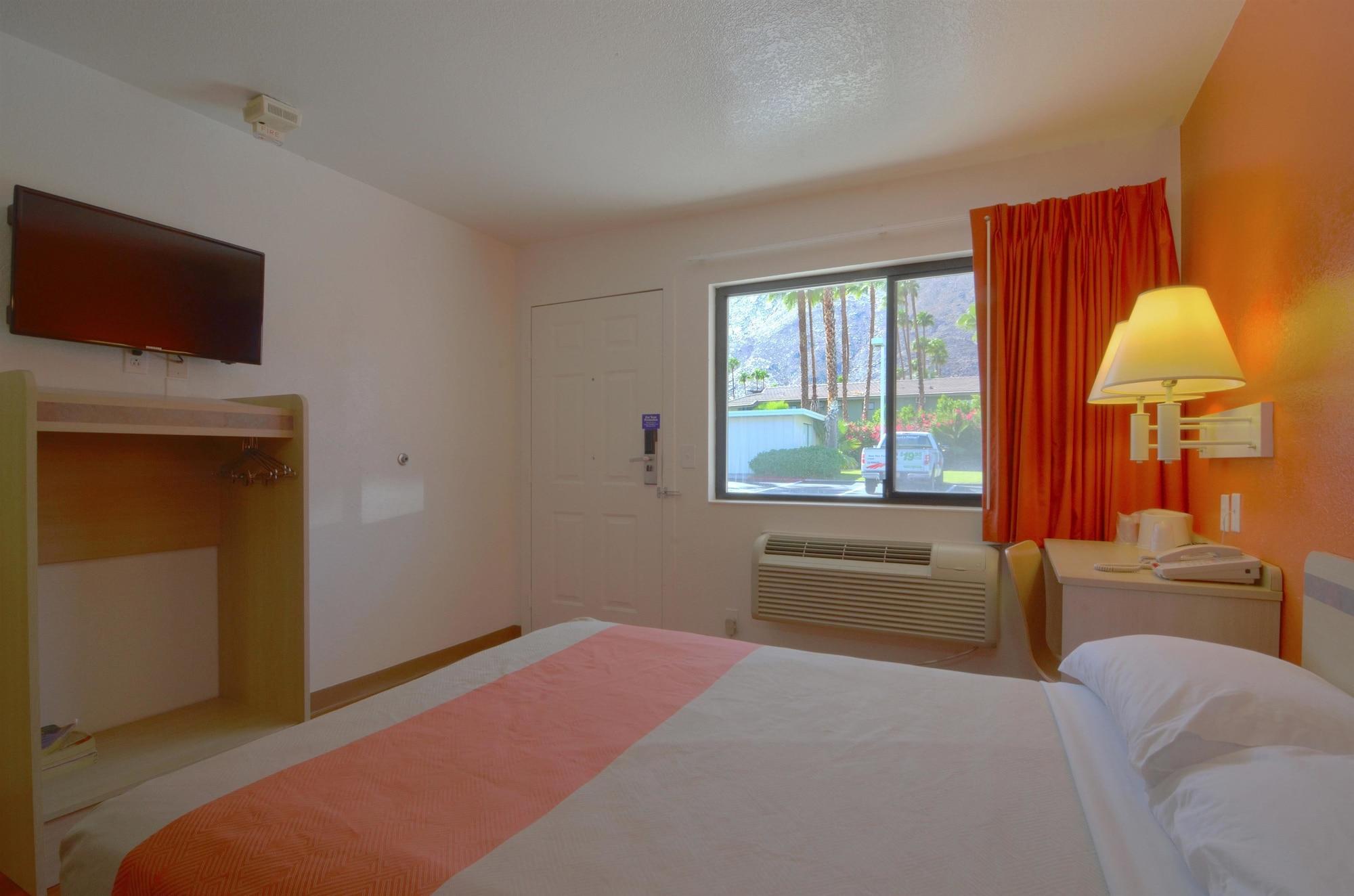 Motel 6-Palm Springs, Ca - East - Palm Canyon Экстерьер фото