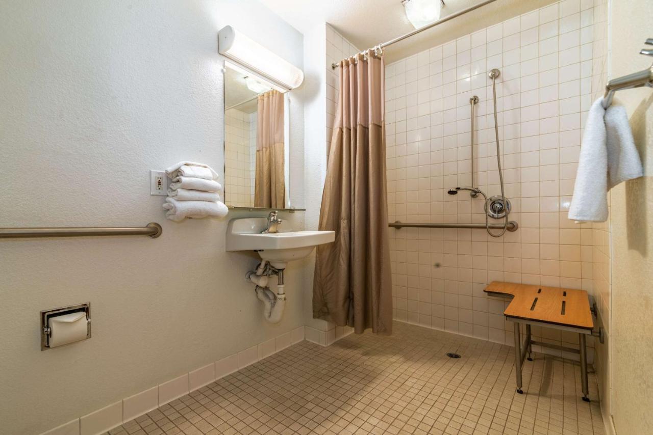 Motel 6-Palm Springs, Ca - East - Palm Canyon Экстерьер фото