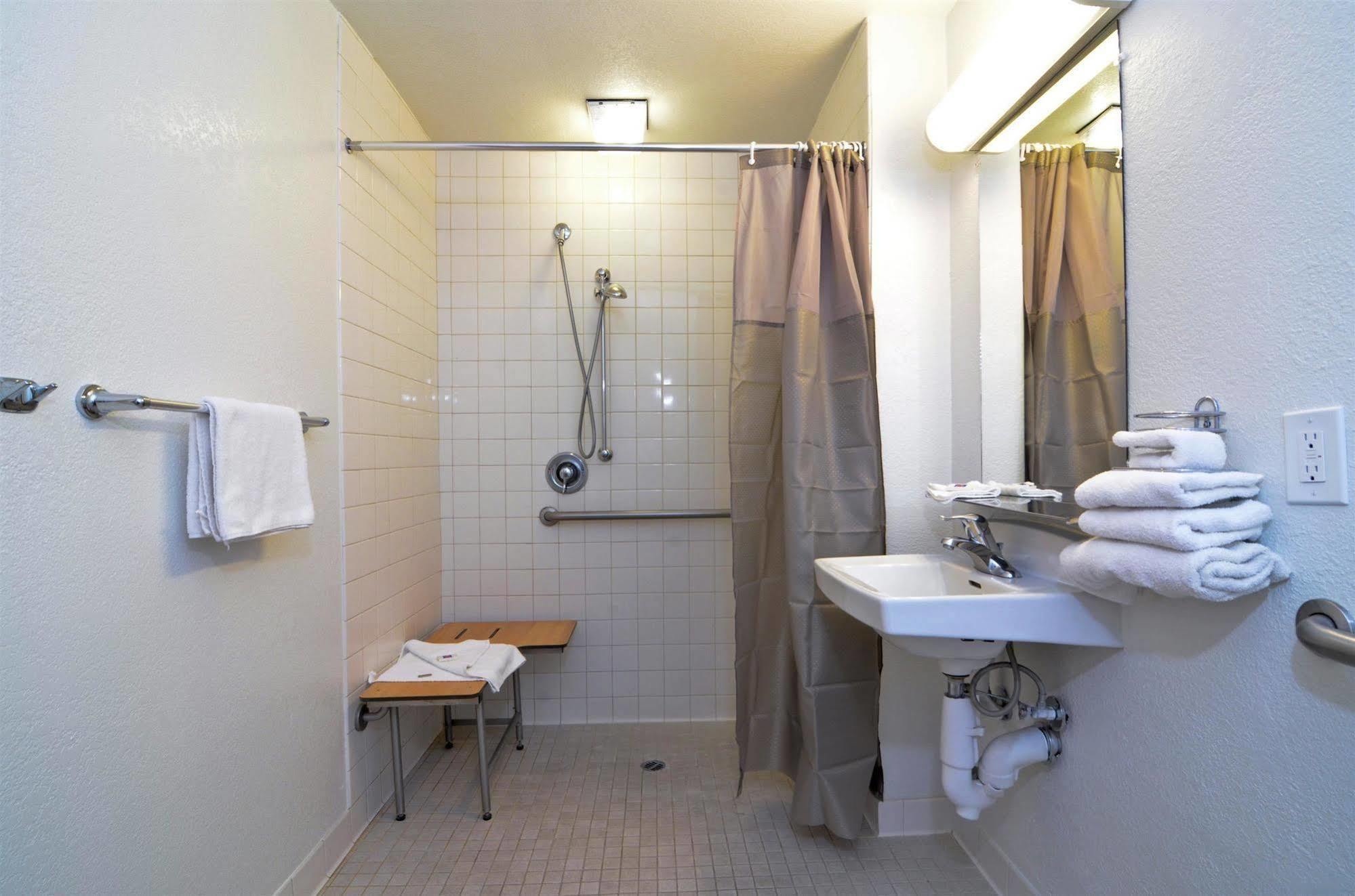 Motel 6-Palm Springs, Ca - East - Palm Canyon Экстерьер фото