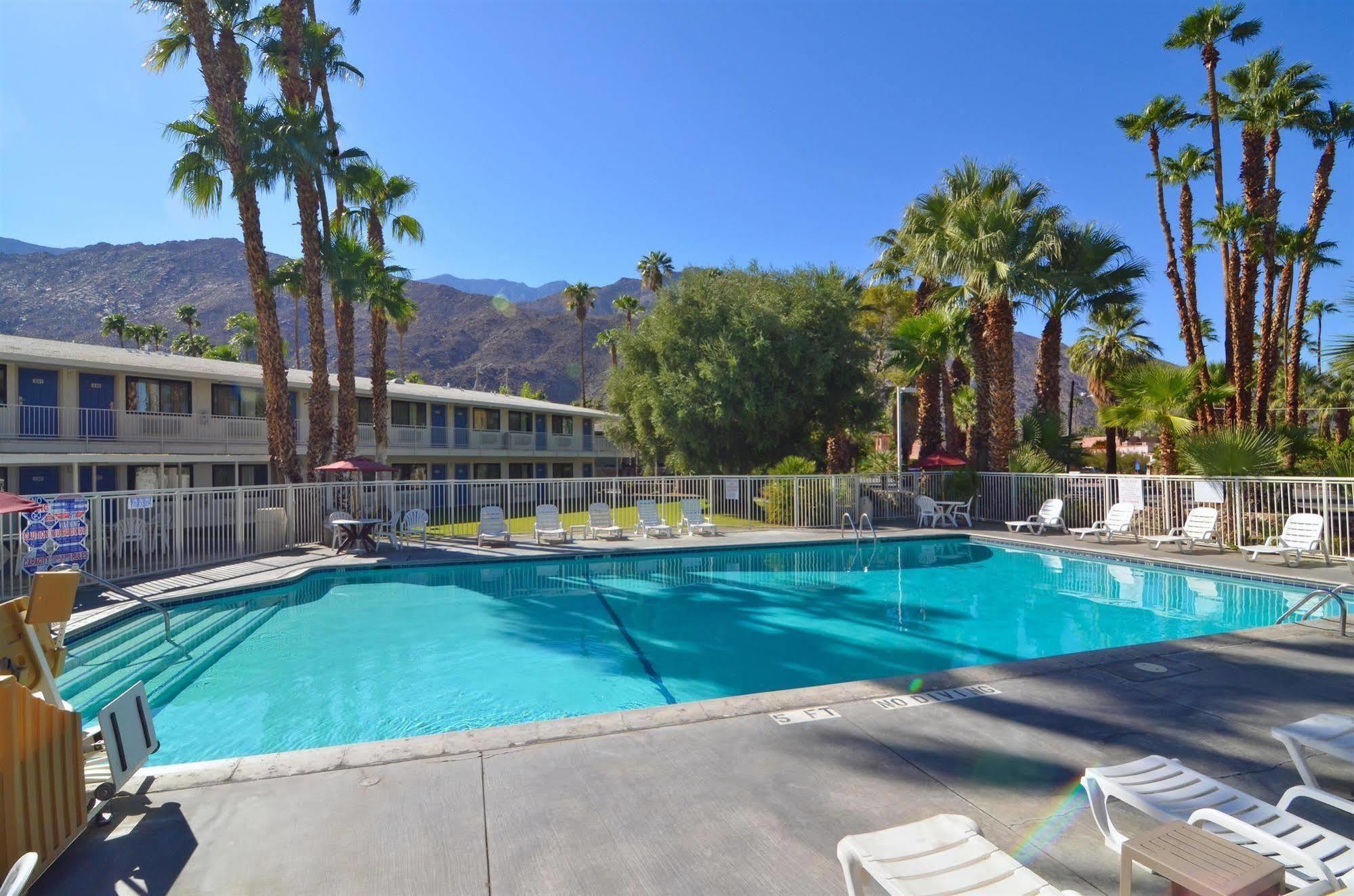 Motel 6-Palm Springs, Ca - East - Palm Canyon Экстерьер фото