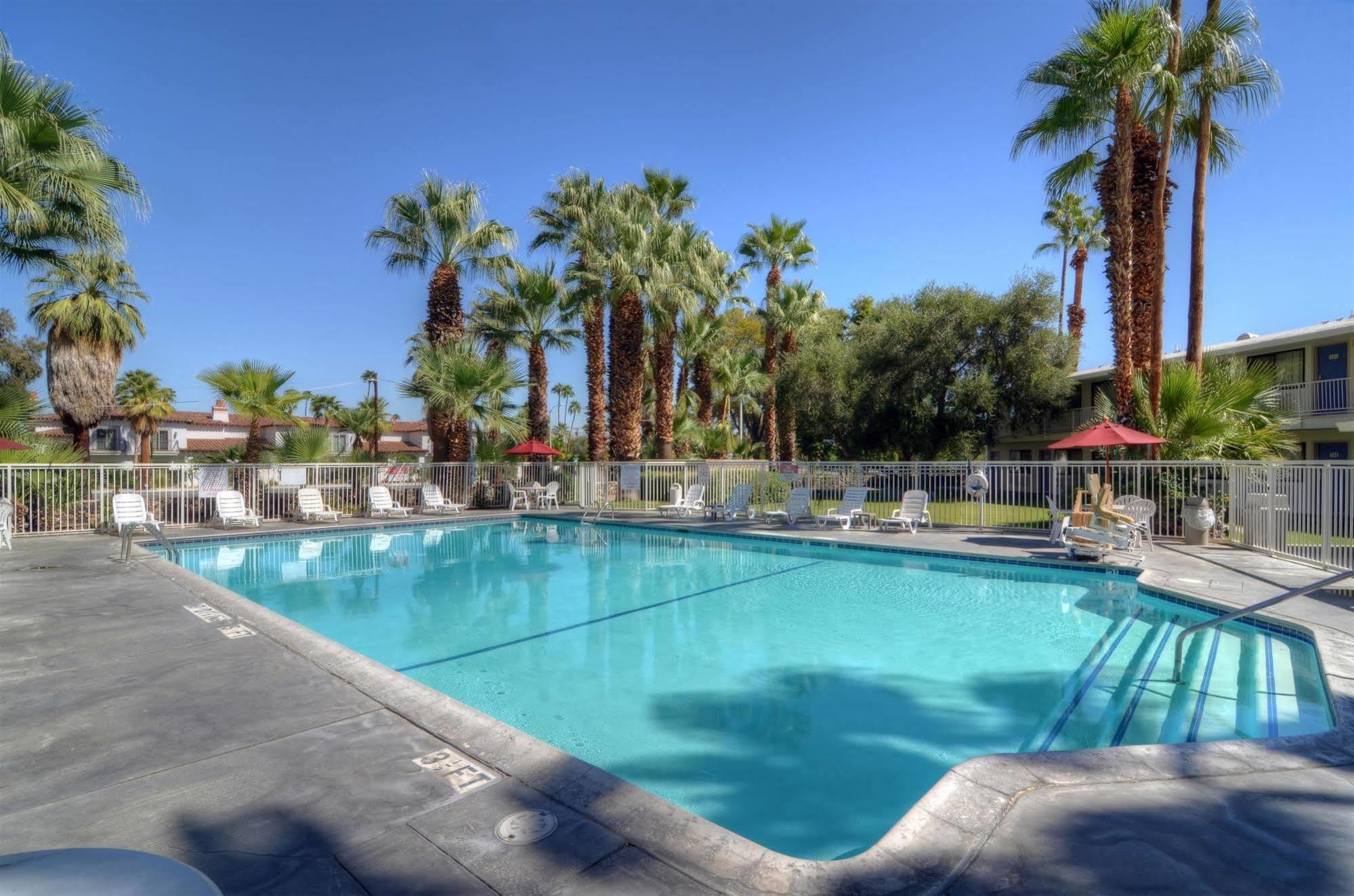 Motel 6-Palm Springs, Ca - East - Palm Canyon Экстерьер фото