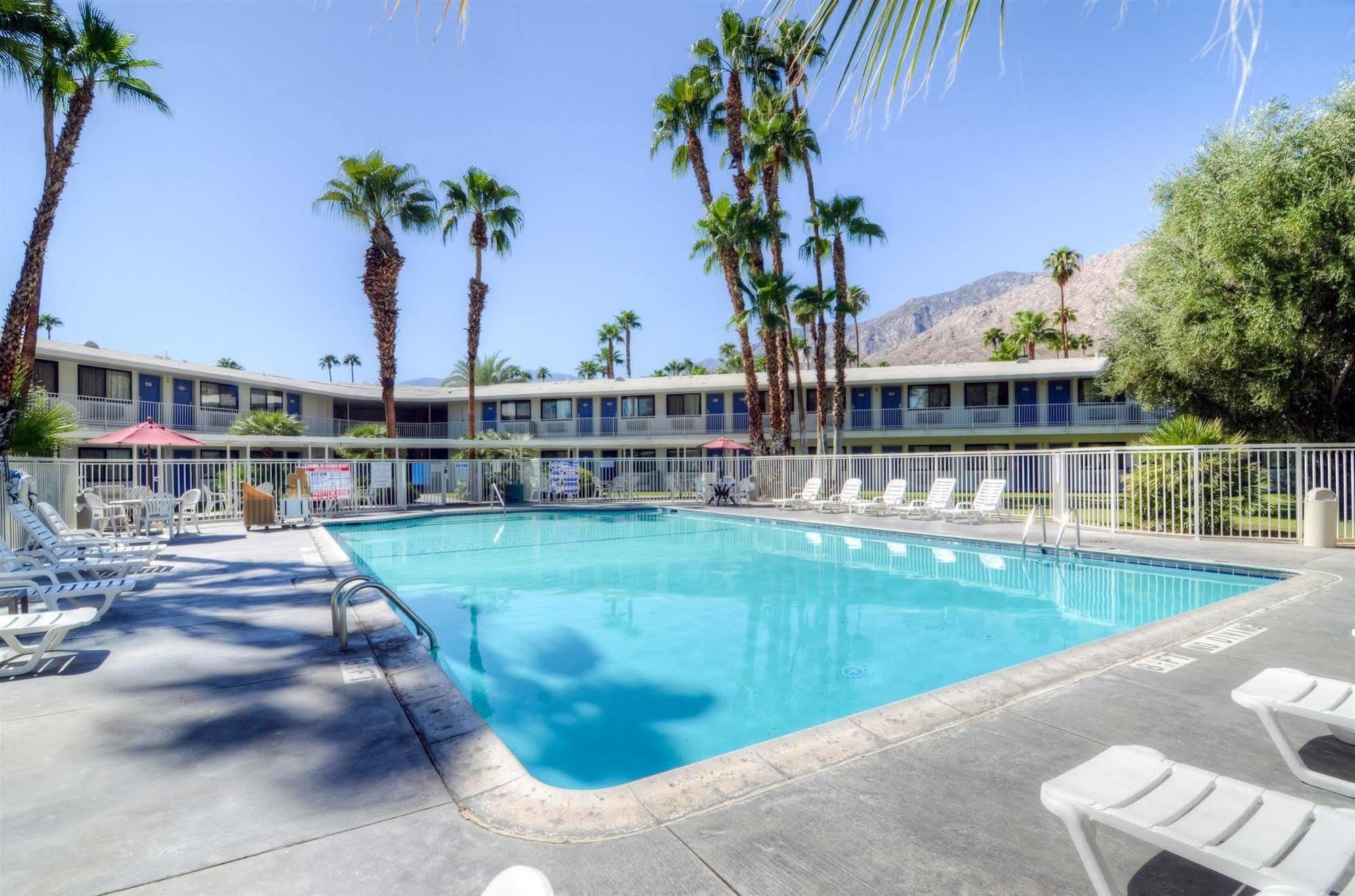 Motel 6-Palm Springs, Ca - East - Palm Canyon Экстерьер фото