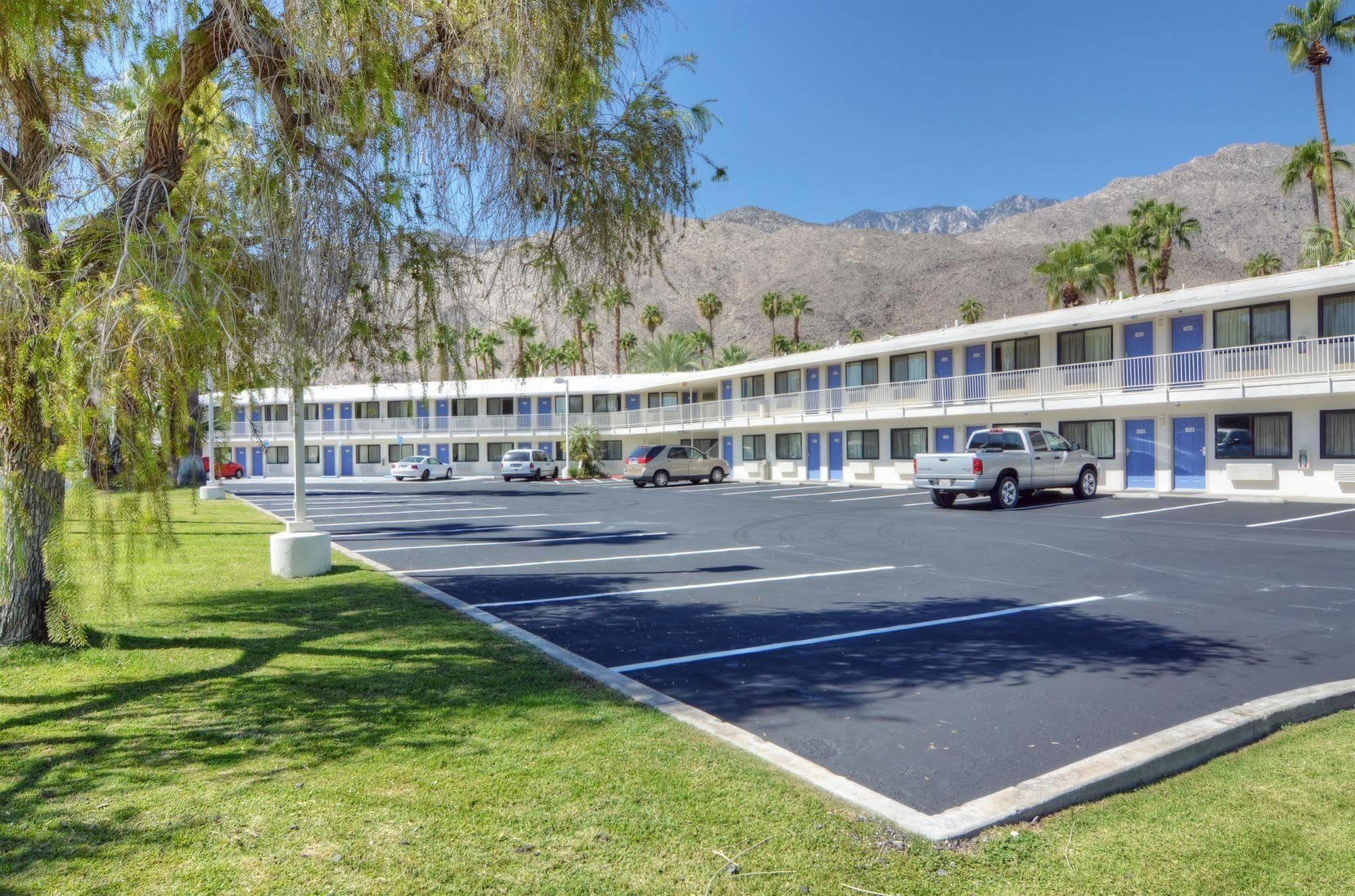 Motel 6-Palm Springs, Ca - East - Palm Canyon Экстерьер фото